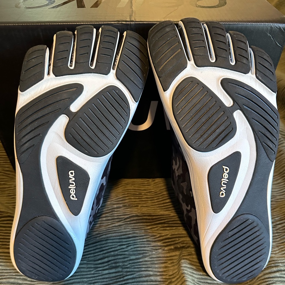 Mens peluva toe shoes - Picture 6 of 8